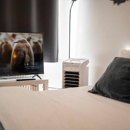 Superb 3 Bedroom & 3 Bathroom Duplex In Brussels City Centre Eksteriør bilde