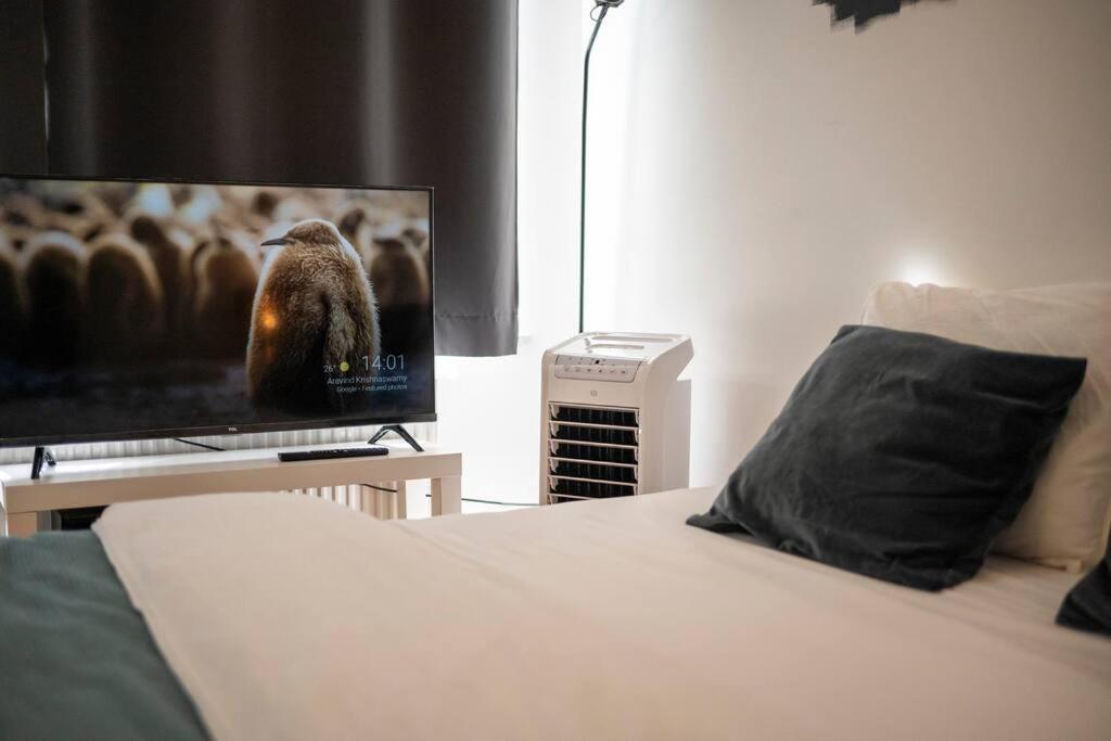 Superb 3 Bedroom & 3 Bathroom Duplex In Brussels City Centre Eksteriør bilde