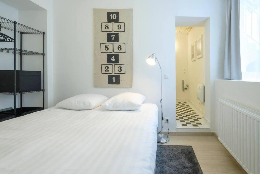 Superb 3 Bedroom & 3 Bathroom Duplex In Brussels City Centre Eksteriør bilde